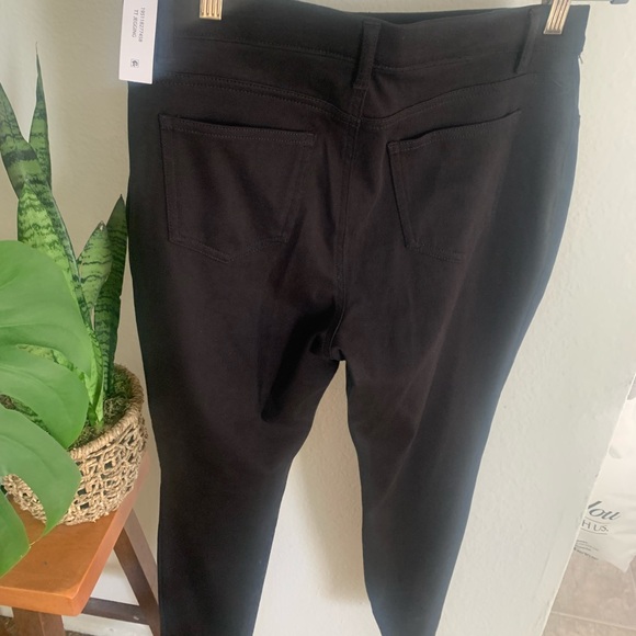 Women’s Jeggings - Picture 2 of 3